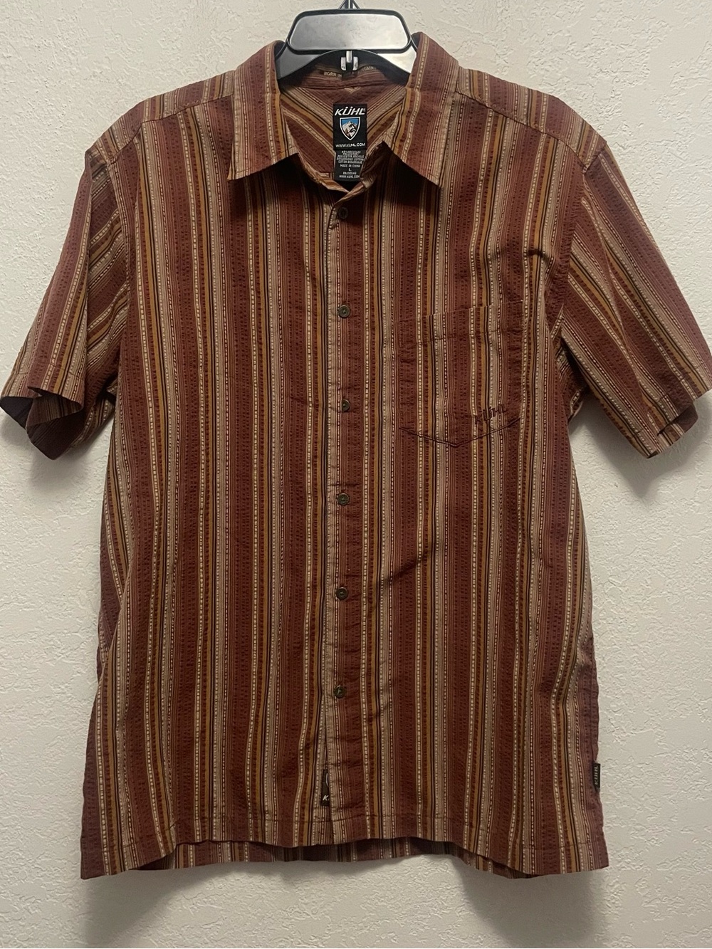 KUHL Mens Short Sleeve Button Up Shirt Brown Gold Stripe Pocket Casual Size L